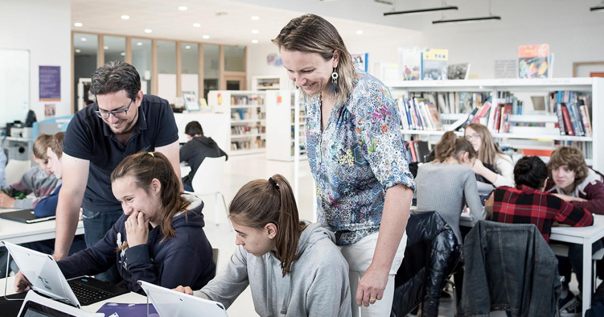 Devenir Enseignant Après Une Reconversion : Comment Est Prise En Compte ...